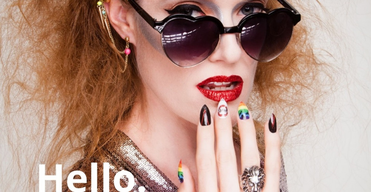 Hello Nails