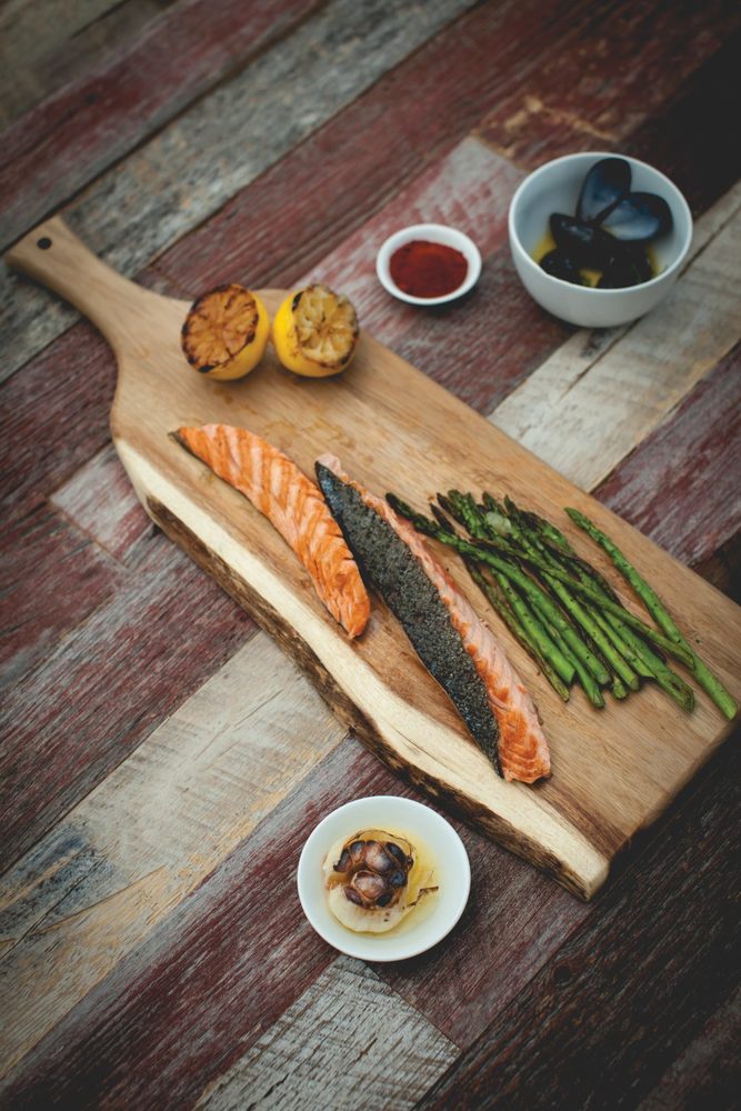Artisan Serving Plank – Acacia 24 inches | Corporate Gifts NZ | Corporate Branded Gift