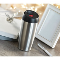 Push function travel cup