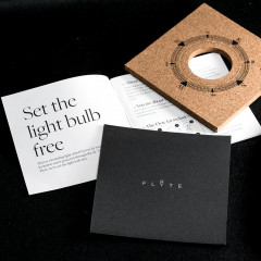 Royal Flyte Light - Set the Light bulb free