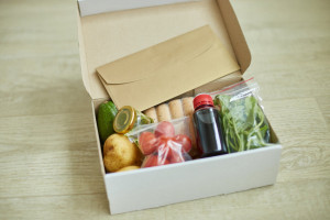 rsz food box meal kit of fresh ingredients and recipe 2021 10 20 01 00 07 utc