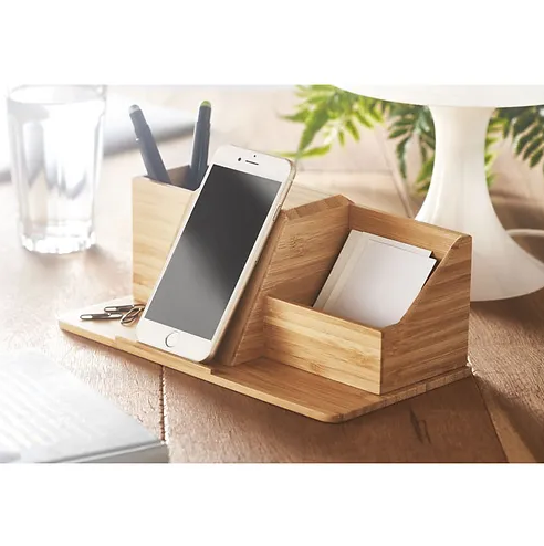 Desktop Wireless Charger | Customised Wireless Charger | Custom Portable Charger | Custom Merchandise | Merchandise | Customised Gifts NZ | Corporate Gifts | Promotional Products NZ | Branded merchandise NZ | Branded Merch | Personalised Merchandise 