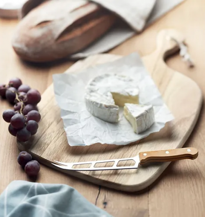 Serving board